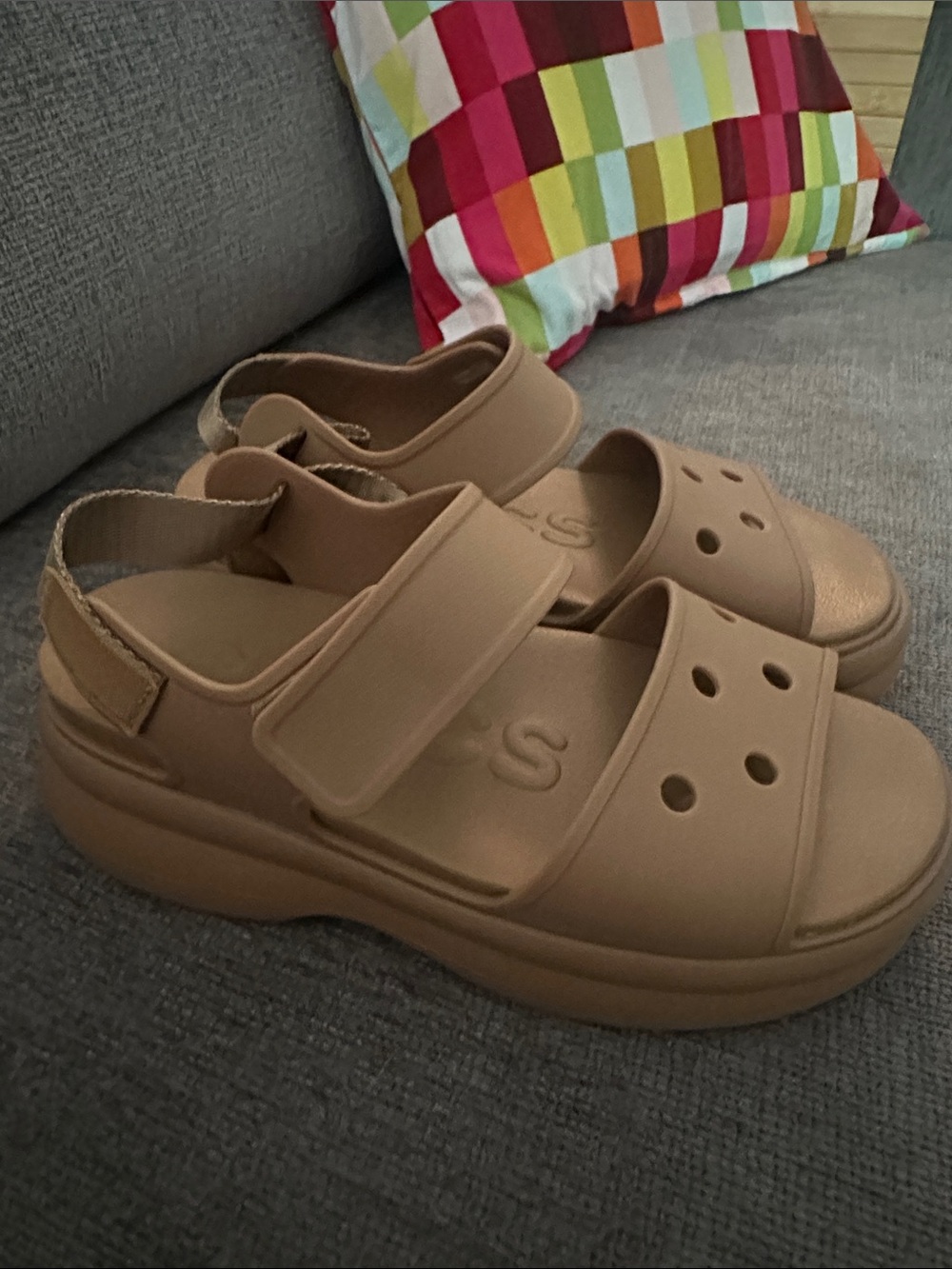 Crocs Soho Y-Strap Sandal Women's size 7 NWOT - Picture 3 of 6